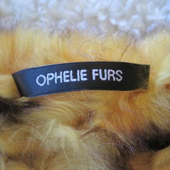 OPHELIE Furs Neck Warmer - Picture 3 of 3